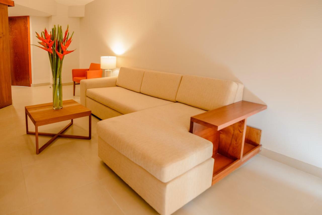Loma Real Hotel 5*